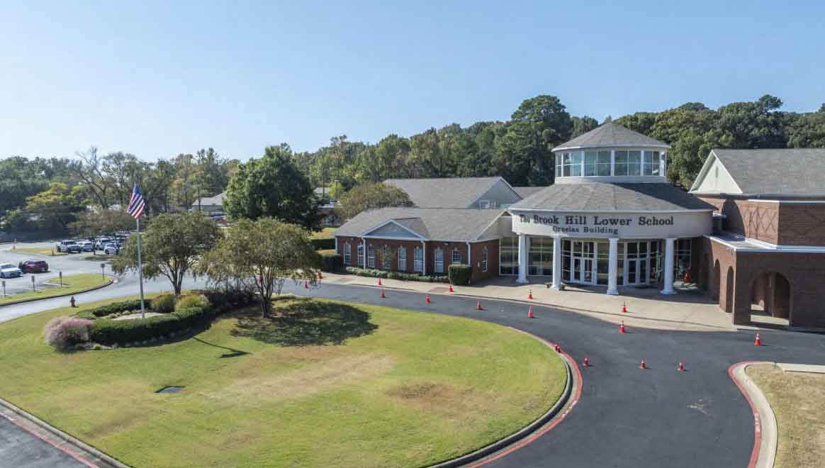 布鲁克希尔中学学校费用