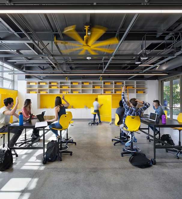 特巴律法走读学校学校设施